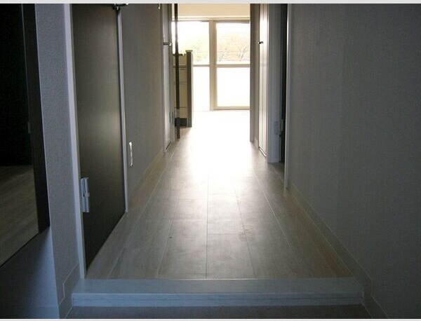 玄関　落ち着いた玄関です