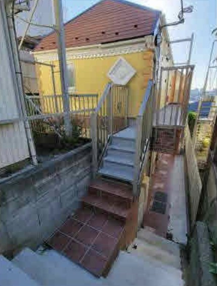 建物外観　建築中