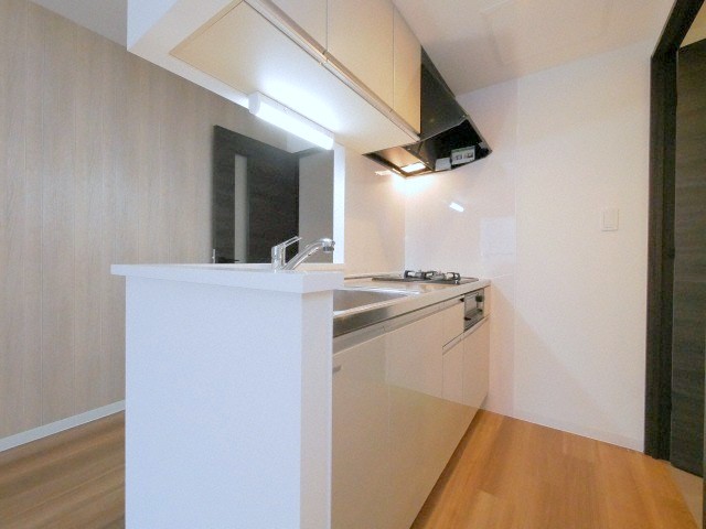 キッチン　対面式のシステムキッチンです♪