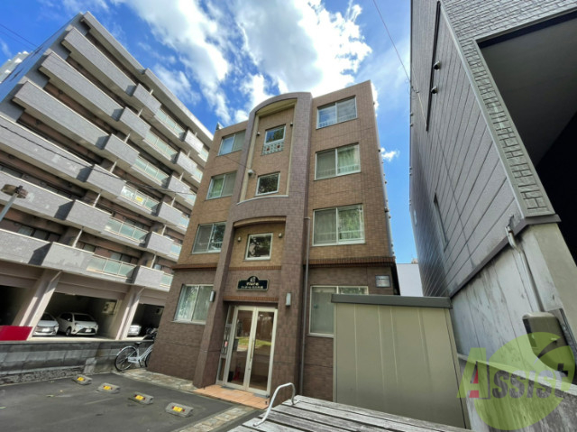 建物外観　札幌市中央区北３条西「フィオーレミニ大通」