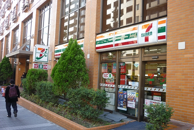 コンビニ　セブンイレブン「横浜駅東口店」（コンビニ）まで300m