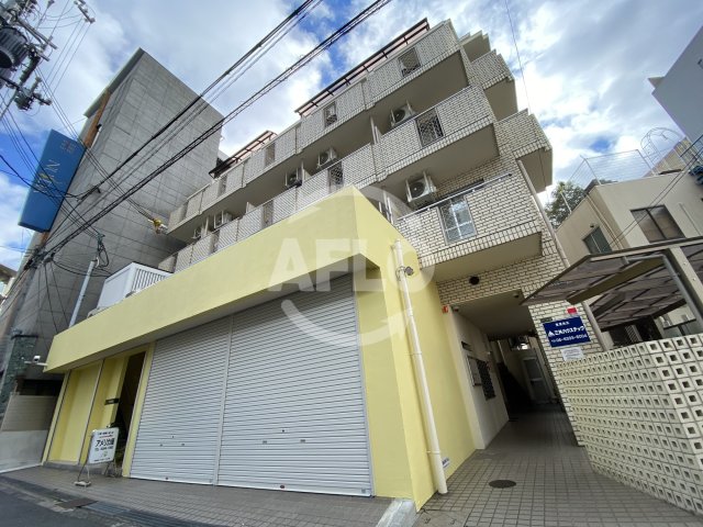 建物外観　キングコーポ堂山　外観