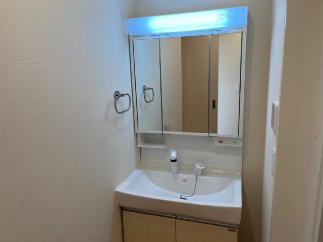 洗面設備　洗髪洗面化粧台