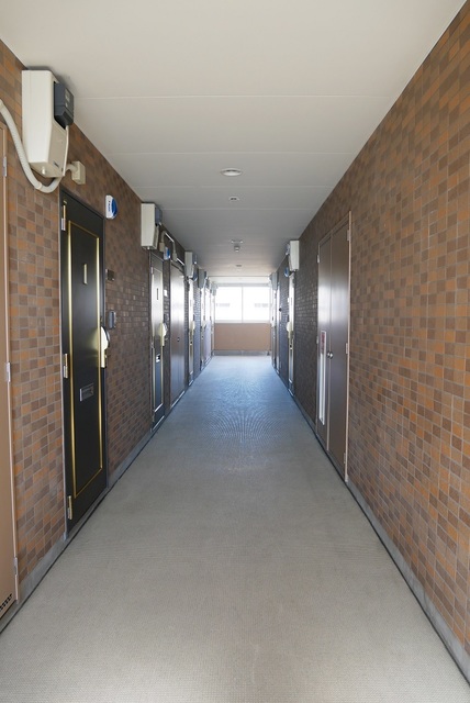 エントランス　共用廊下