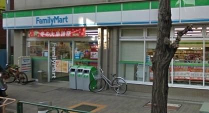 コンビニ　ファミリーマート（コンビニ）まで270m