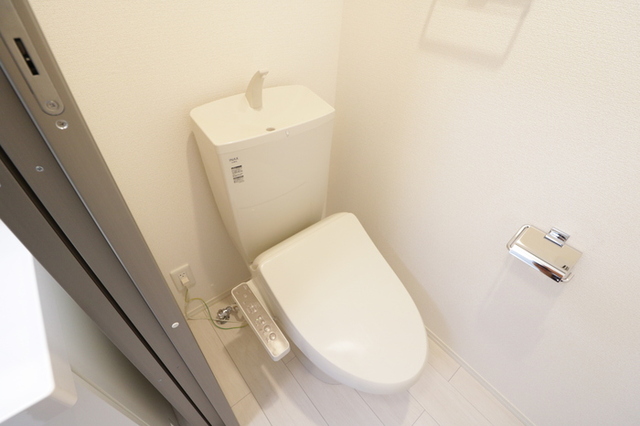 トイレ　１０２・トイレ