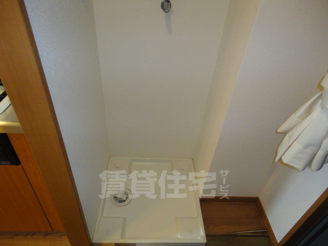 トイレ　洗濯機置場