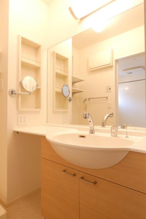 洗面設備　図面と現状が相違する場合は現状を優先