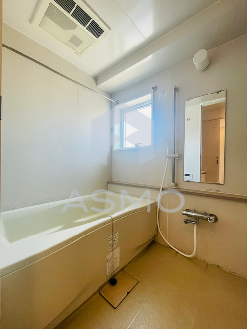 バス・シャワールーム　同マンション別部屋　参考写真