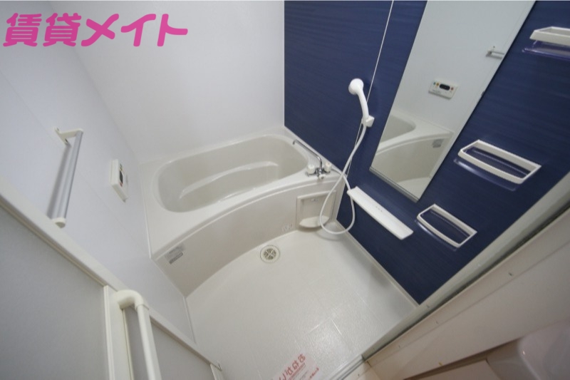 バス・シャワールーム　同一物件の別部屋の写真です