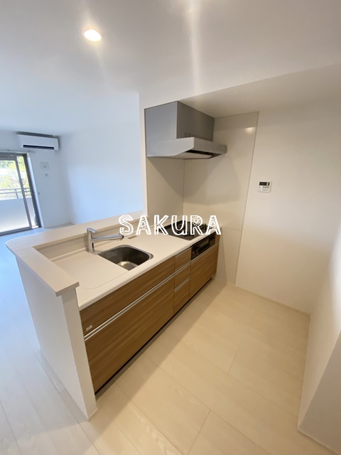 キッチン　広々使える快適な調理スペースです♪