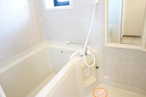 バス・シャワールーム　バス（イメージ）