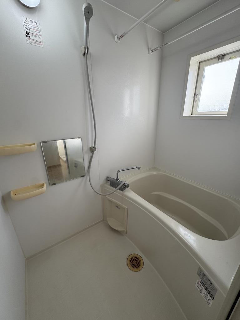 バス・シャワールーム　浴室乾燥完備