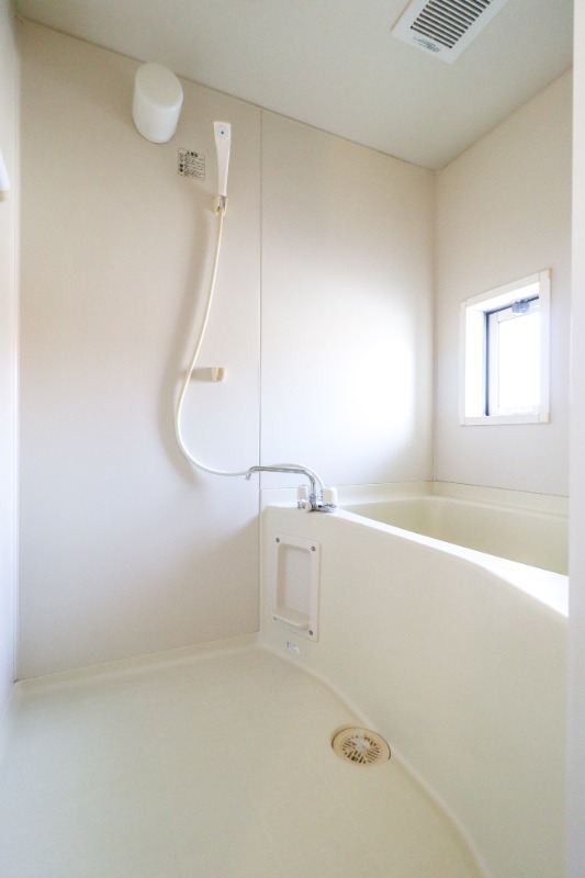 バス・シャワールーム　図面と現状に相違がある場合には現状を優先