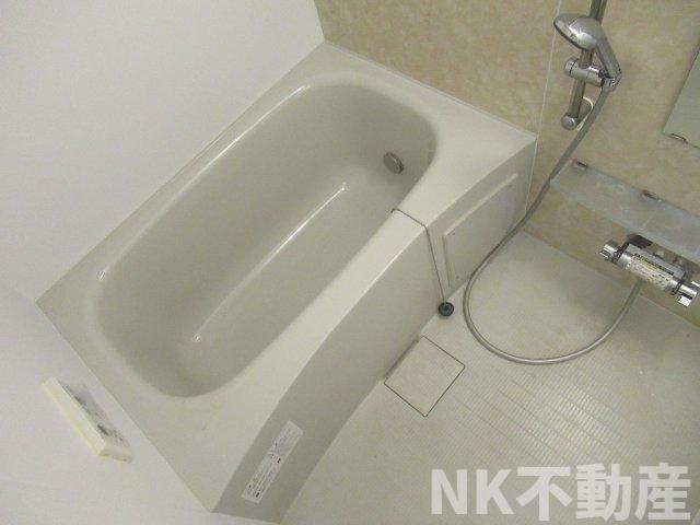 バス・シャワールーム　お風呂で日々の疲れを落としましょう