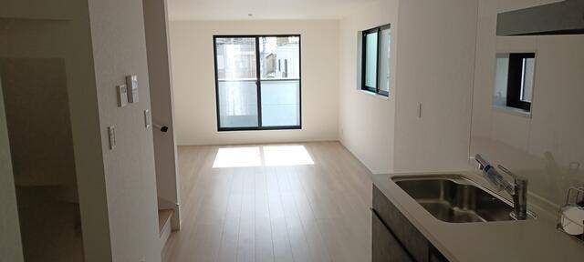 居室・リビング　フローリングです