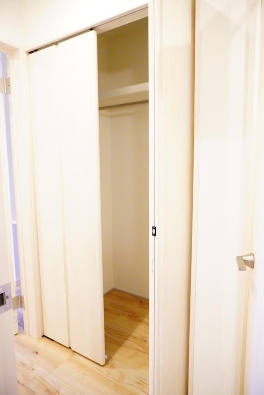 収納　クローゼット付き