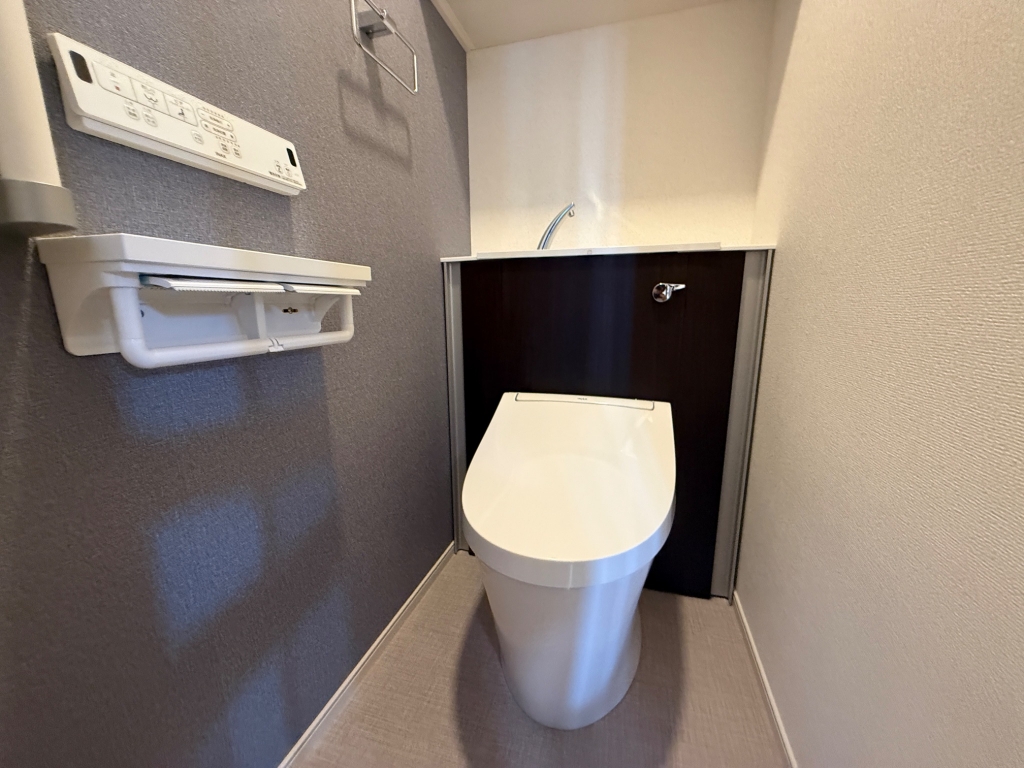 CERNE西宮のトイレ写真