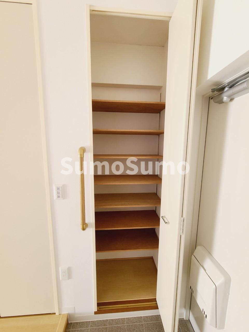 その他　ちょっとした収納スペースも充実しています