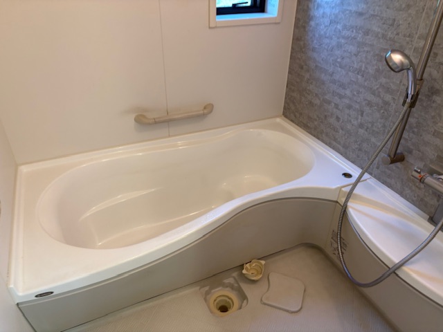 バス・シャワールーム　ゆったり過ごせるお風呂です