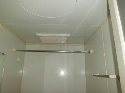 その他　雨の日に重宝する浴室乾燥機。