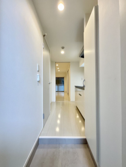 玄関　※別部屋の写真です