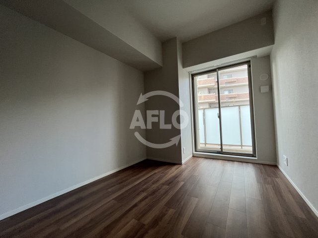 居室・リビング　リバーガーデンタワー上町台筆ヶ崎　洋室