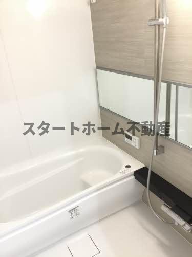 バス・シャワールーム　ゆったり過ごせるお風呂です