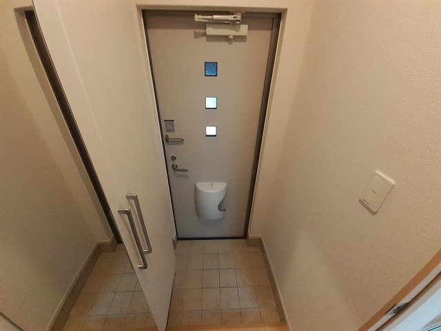 玄関　シンプルで使いやすい玄関です