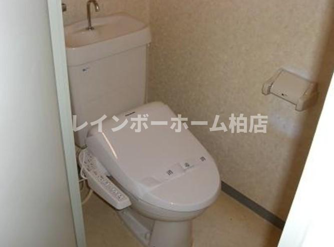 トイレ　ゆったりとした空間のトイレです