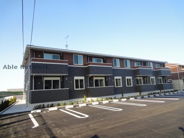 建物外観　駐車場