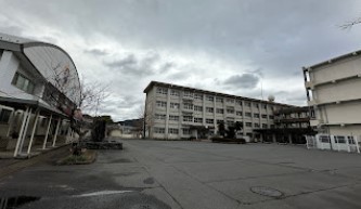 中学校　大分市立稙田南中学校（中学校）まで602m