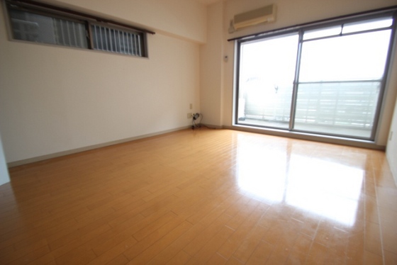 居室・リビング　別の部屋の写真です※