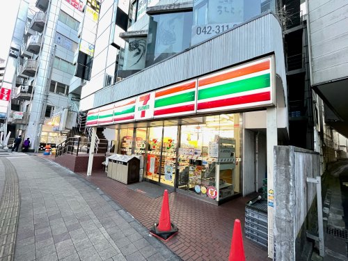コンビニ　セブン-イレブン 聖蹟桜ヶ丘駅前店（コンビニ）まで114m