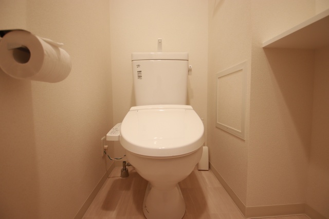 トイレ　※別室の参考写真の為、現況優先です。