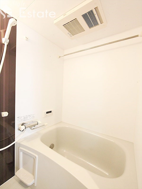 バス・シャワールーム　バスルーム