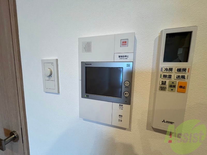 セキュリティ　ＴＶモニター付インターホンです。来客者の顔が見えるので安心！