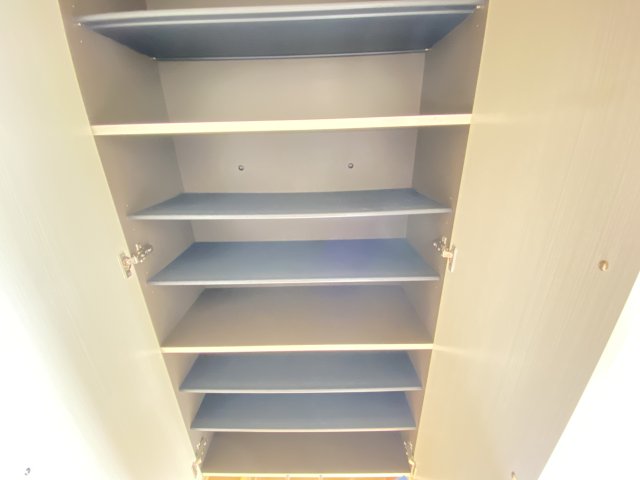 収納　シューズボックス