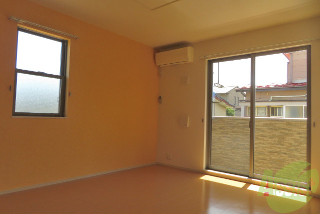 居室・リビング　１３．０帖のＬＤＫです。広いリビングダイニングです。