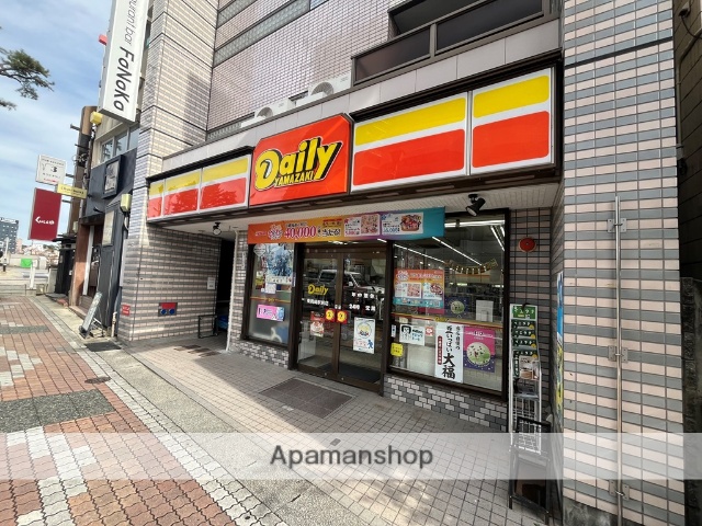 コンビニ　デイリーヤマザキ　東岡崎駅前店（コンビニ）まで250m