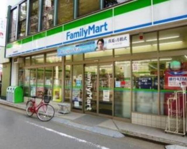 コンビニ　ファミリーマート東船橋駅南口店（コンビニ）まで411m