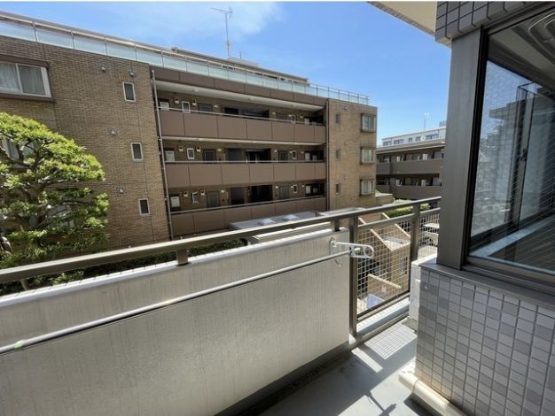 バルコニー　弊社は都内全域の物件をご紹介可能です！