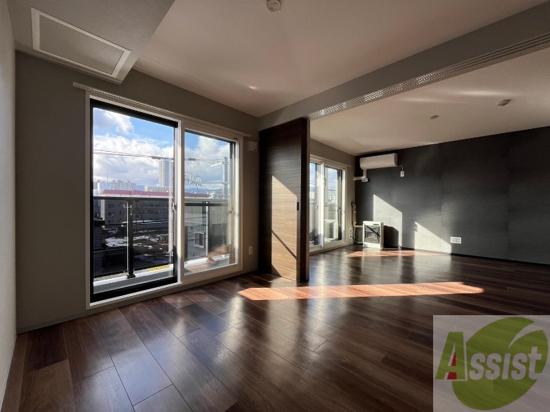 その他部屋・スペース　広々していて使いやすい洋室になっていました！