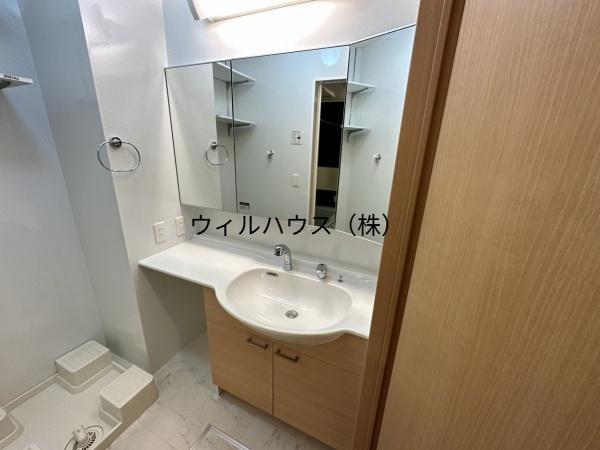 洗面設備　大型洗面台！シャンドレです！