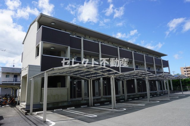 建物外観　【ルルディ】外観です