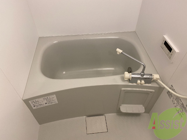 バス・シャワールーム　落ち着きのある浴室です。１日の疲れを癒してもらいましょう。