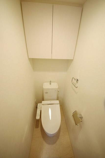 トイレ　※別部屋の参考写真です。