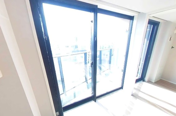 バルコニー　陽当たり良好なバルコニーです