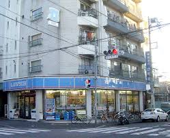 コンビニ　ローソン 中野南台五丁目店（コンビニ）まで60m