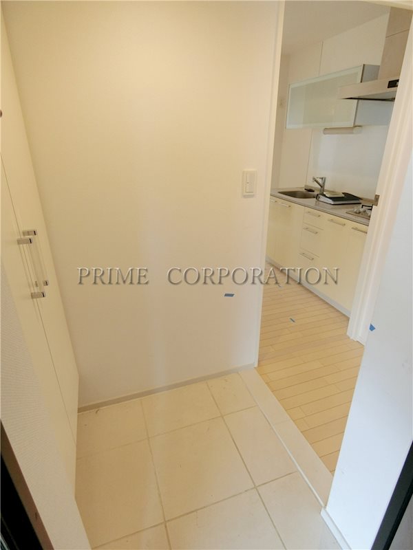 玄関　※参考写真※